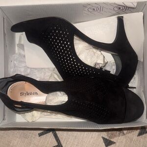 Style & Co. Elegant Black Peep-Toe Heels